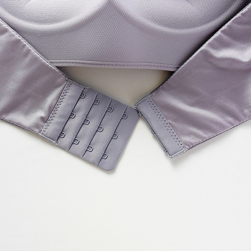 Formivelle Magic Strapless Front Buckle Bra