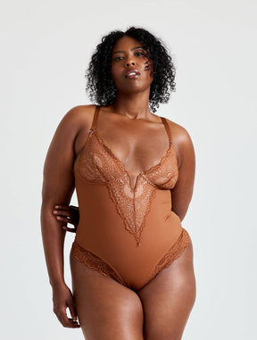 Formivelle V-Neck Half Laced Bodysuit