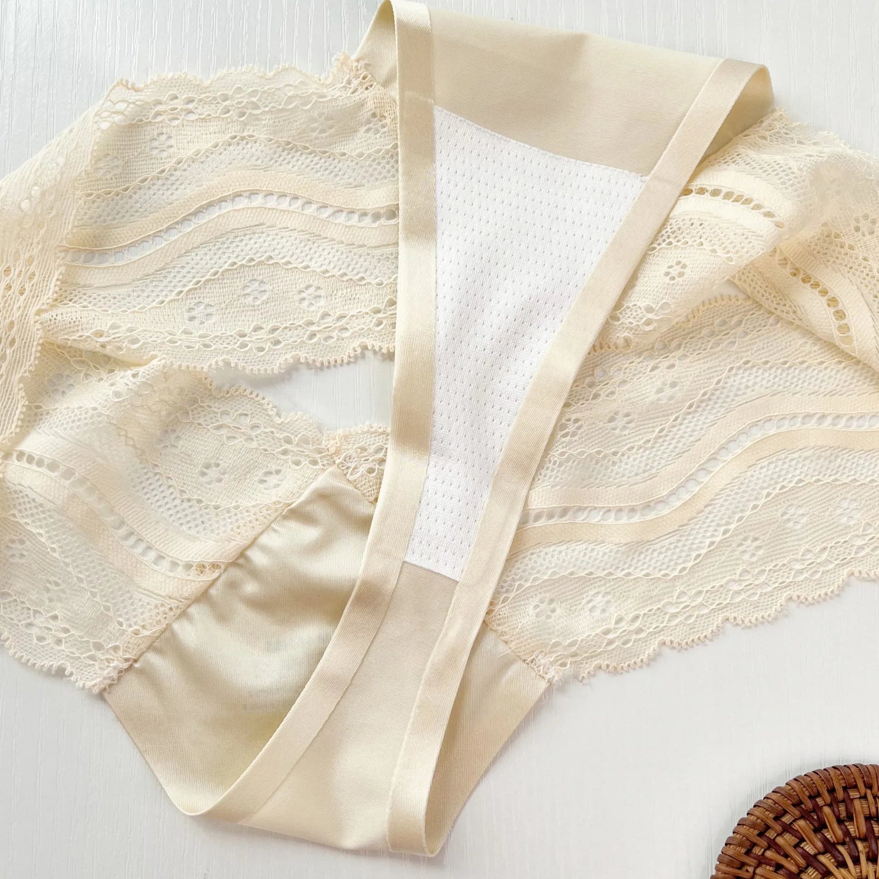 formivelle-lace-trim-cotton-low-rise-brief